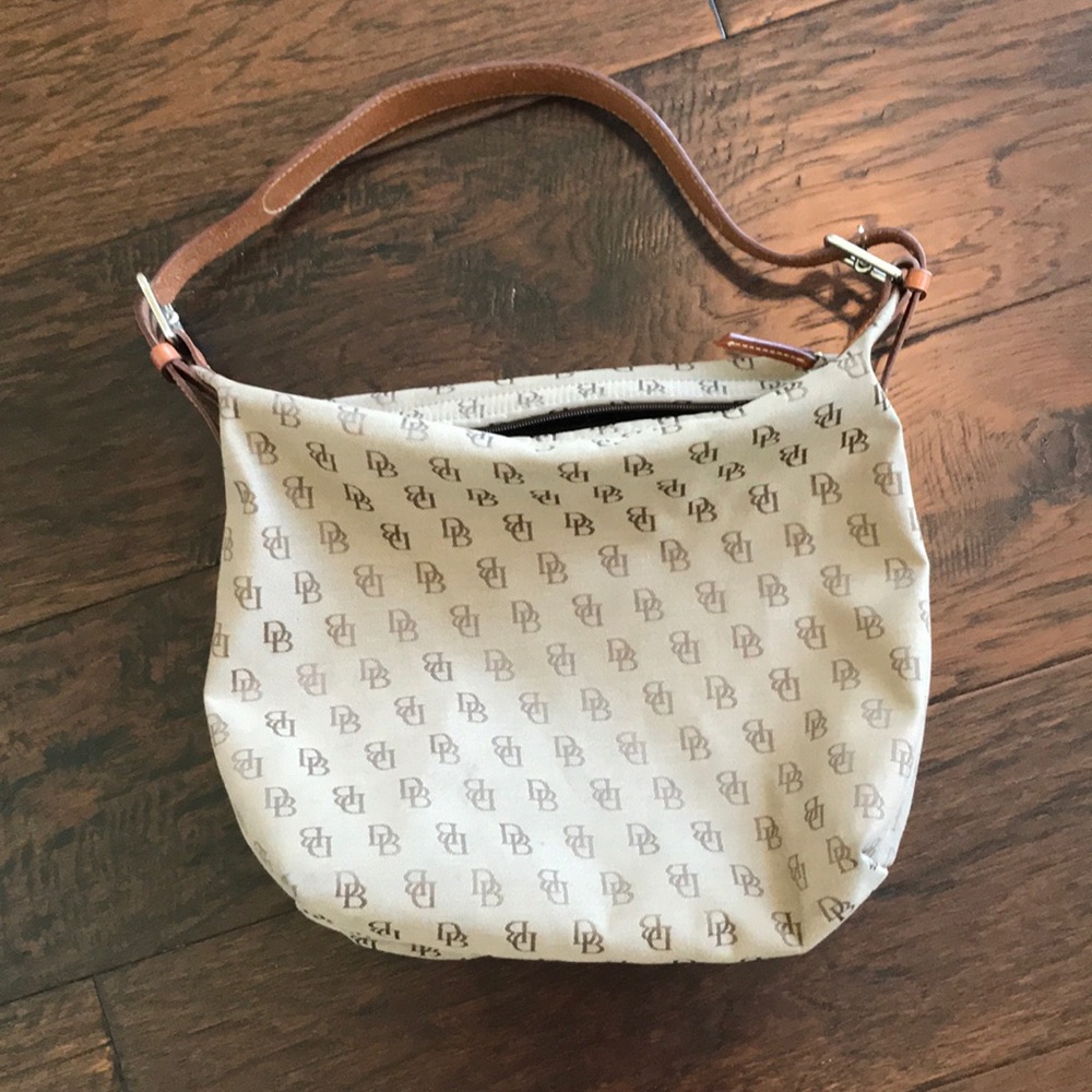 Vintage Dooney & Bourke signature handbag